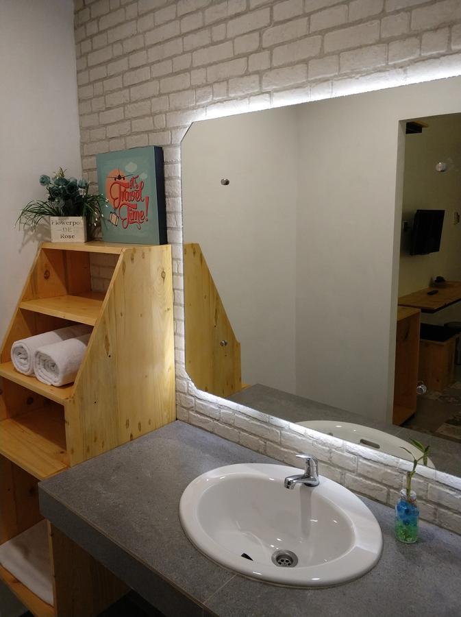 Diaga Grha Hotel Джокьякарта Экстерьер фото