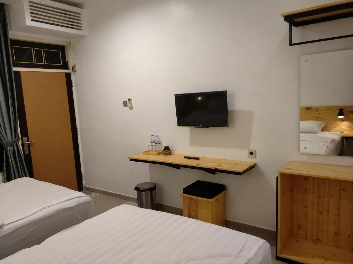 Diaga Grha Hotel Джокьякарта Экстерьер фото