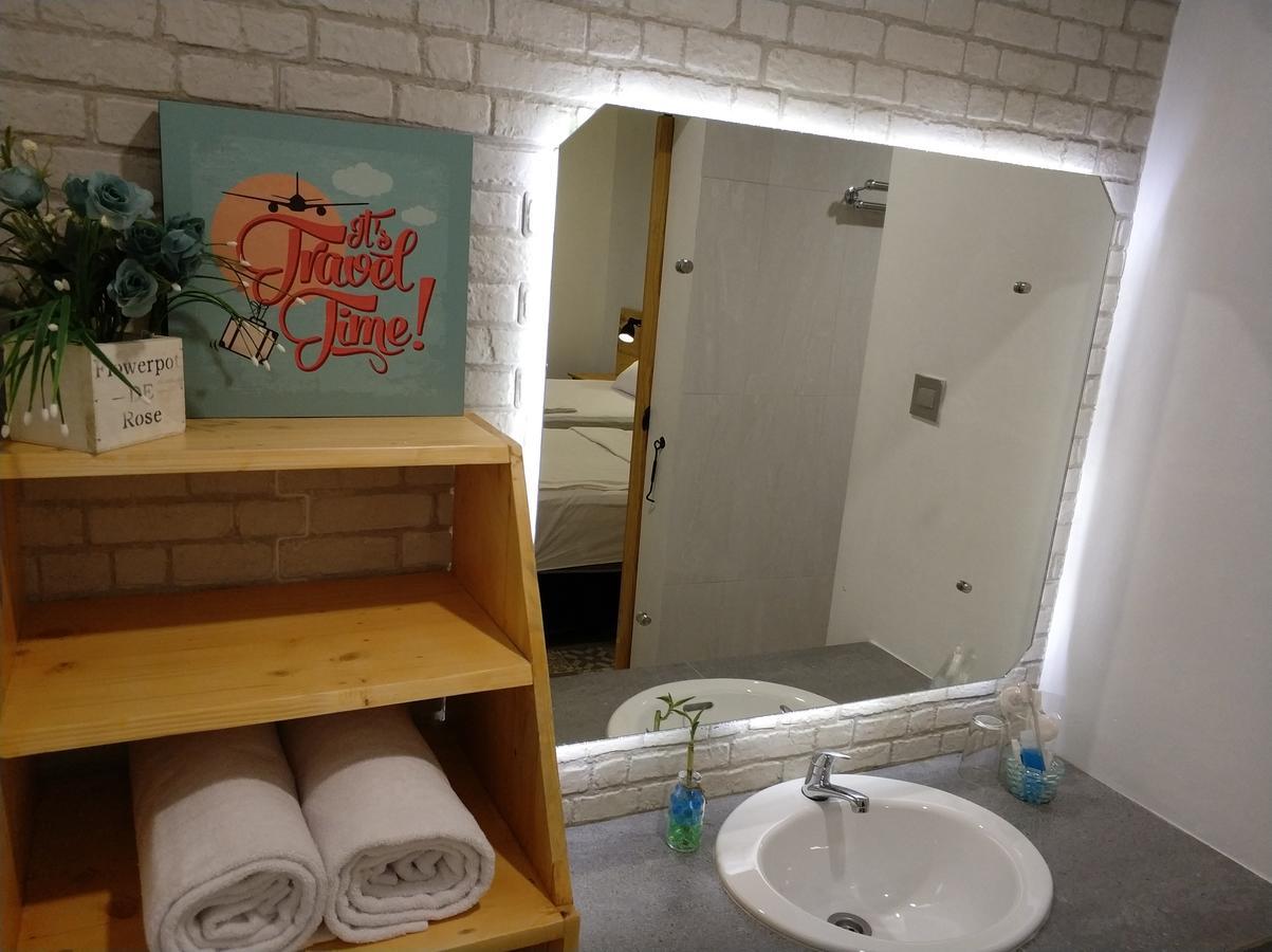 Diaga Grha Hotel Джокьякарта Экстерьер фото